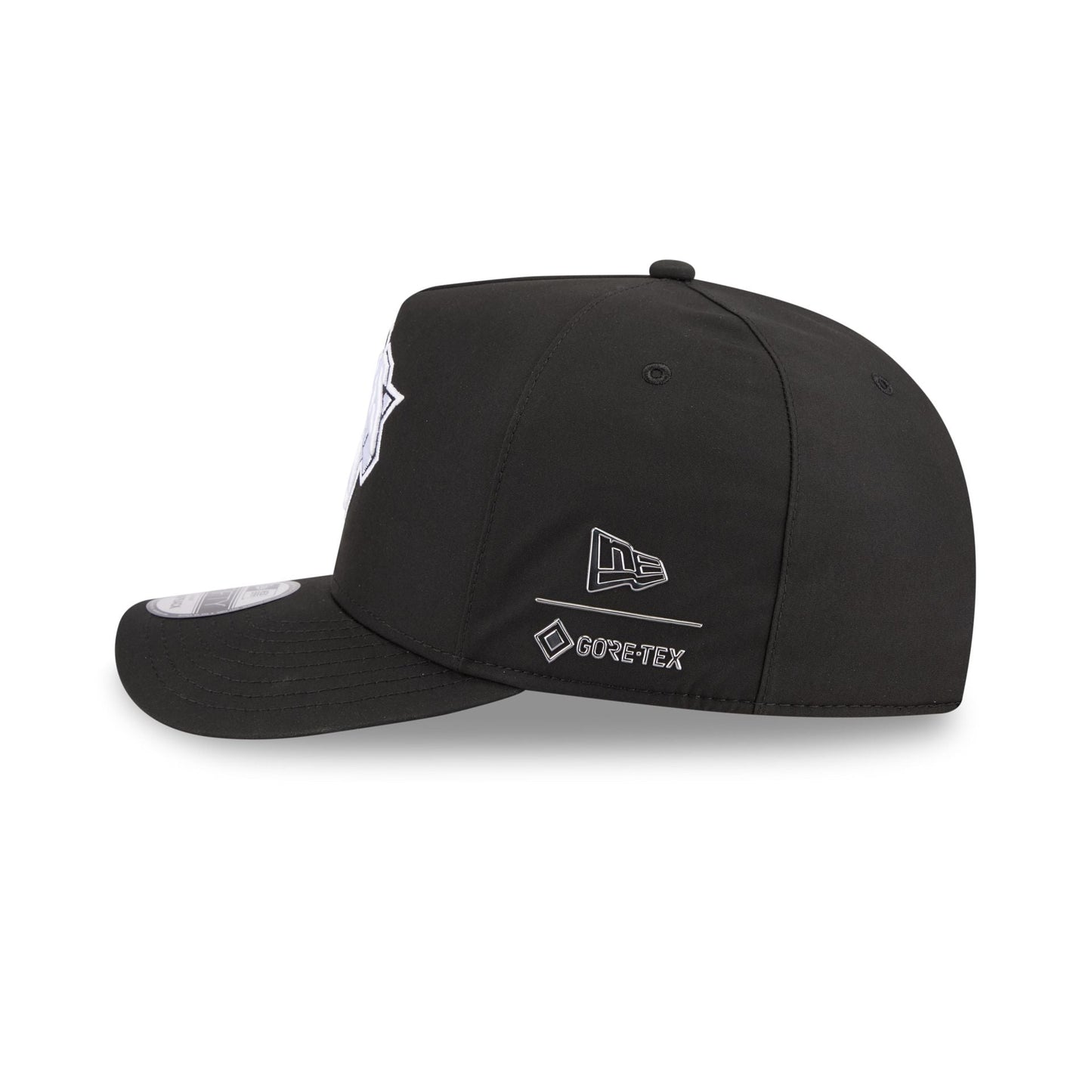 New York Knicks GORE-TEX Black 9FIFTY A-Frame Snapback Hat