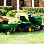 John Deere S100 42-Inch 17.5 HP Gas Riding Lawn Tractor Hydrostatic Transmission